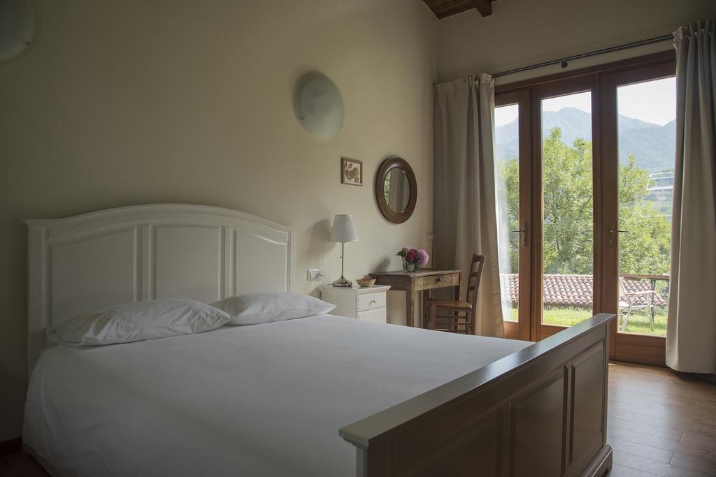 Agriturismo Il Mirtillo B,B Villa Pasturo Luaran gambar